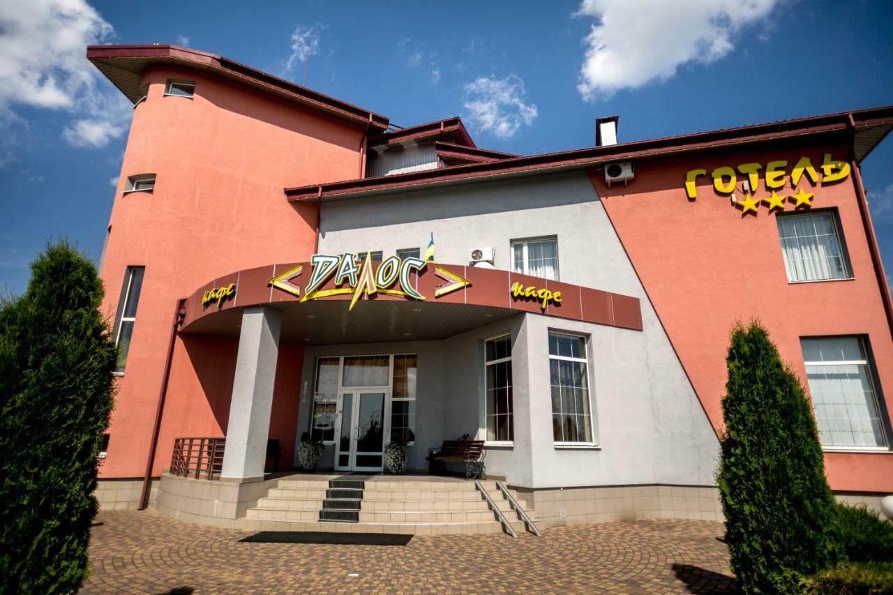 Dalos Sarny  Exterior foto