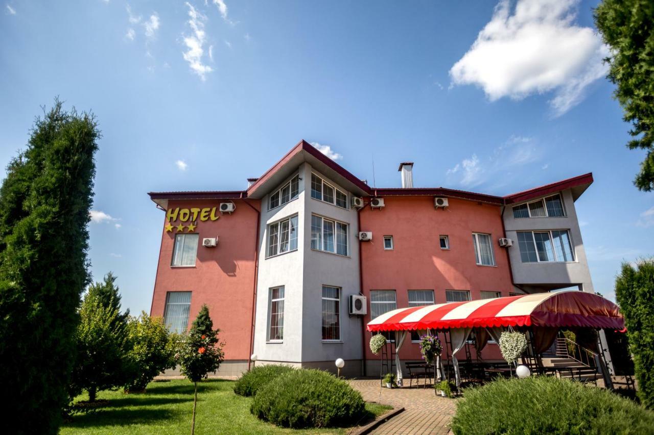 Dalos Sarny  Exterior foto