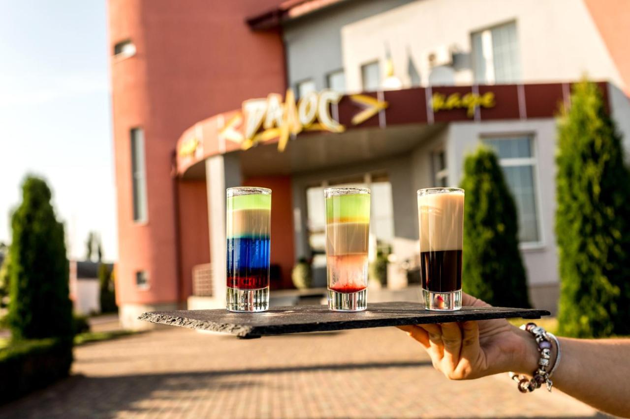Dalos Sarny  Exterior foto